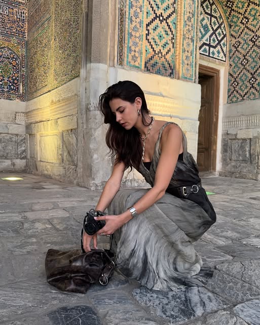 sometimes a girl just has an insatiable desire to understand the silk road and discover the way the past and the present