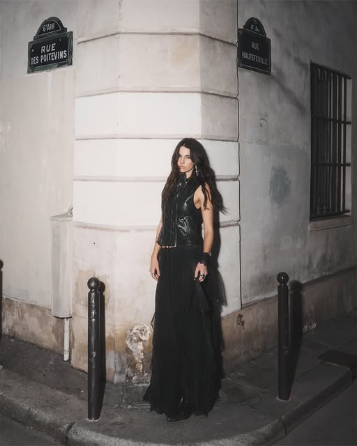 stomping around paris! @anndemeulemeester_official 

📸: @shotbyperes
styling @lemarquandlaura